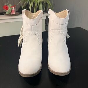 Rock & Candy White Ankle Boots with Fringe, worn 2X, comfortable.